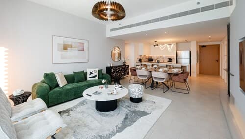 Stylish JBR 3BR M w Beach Access