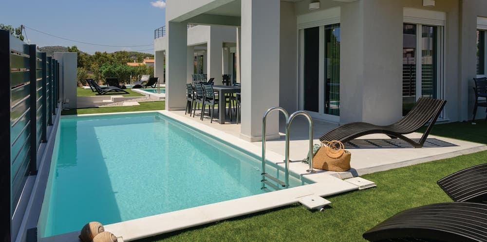 Komos Villas by Airstay