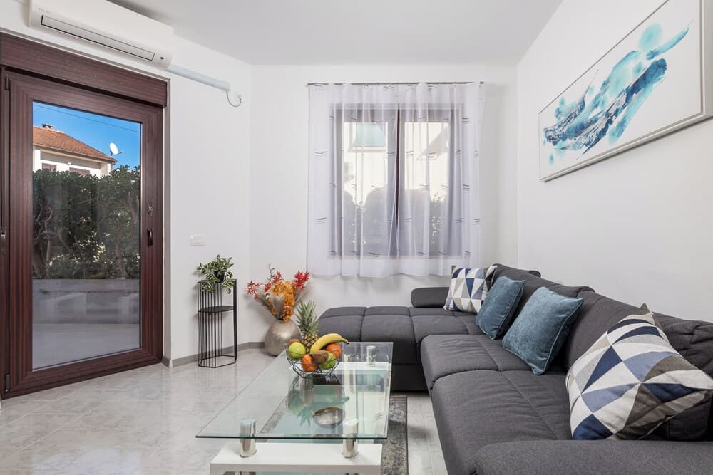 Apartment Isola