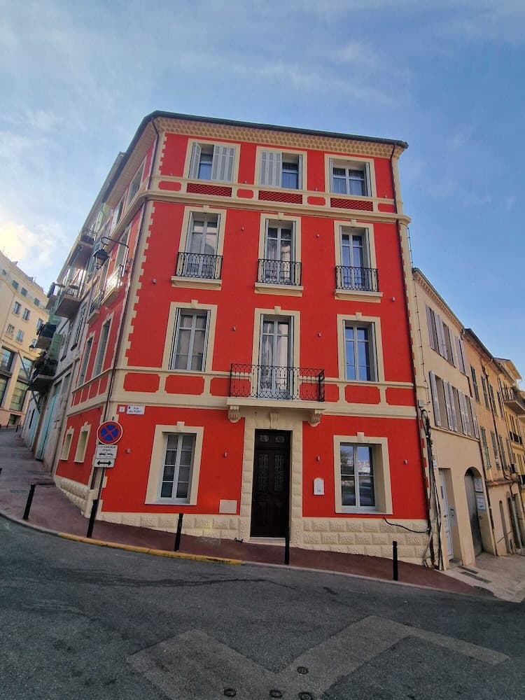 Apartments in the heart of Cannes