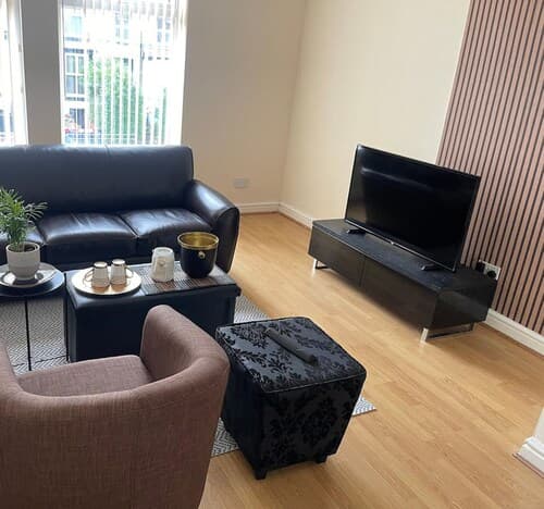 Stylish 1-bed Apt - Sleeps 4 - Parking - Wifi