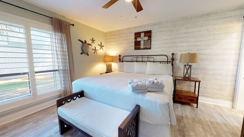 Augusta Village Sandestin by Gibson BR