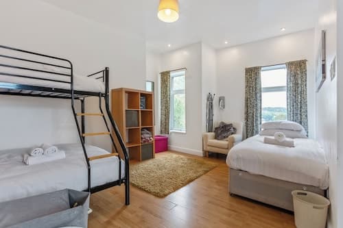 Ideal for a Longer Stay or Contractor, Sleeps 1-4