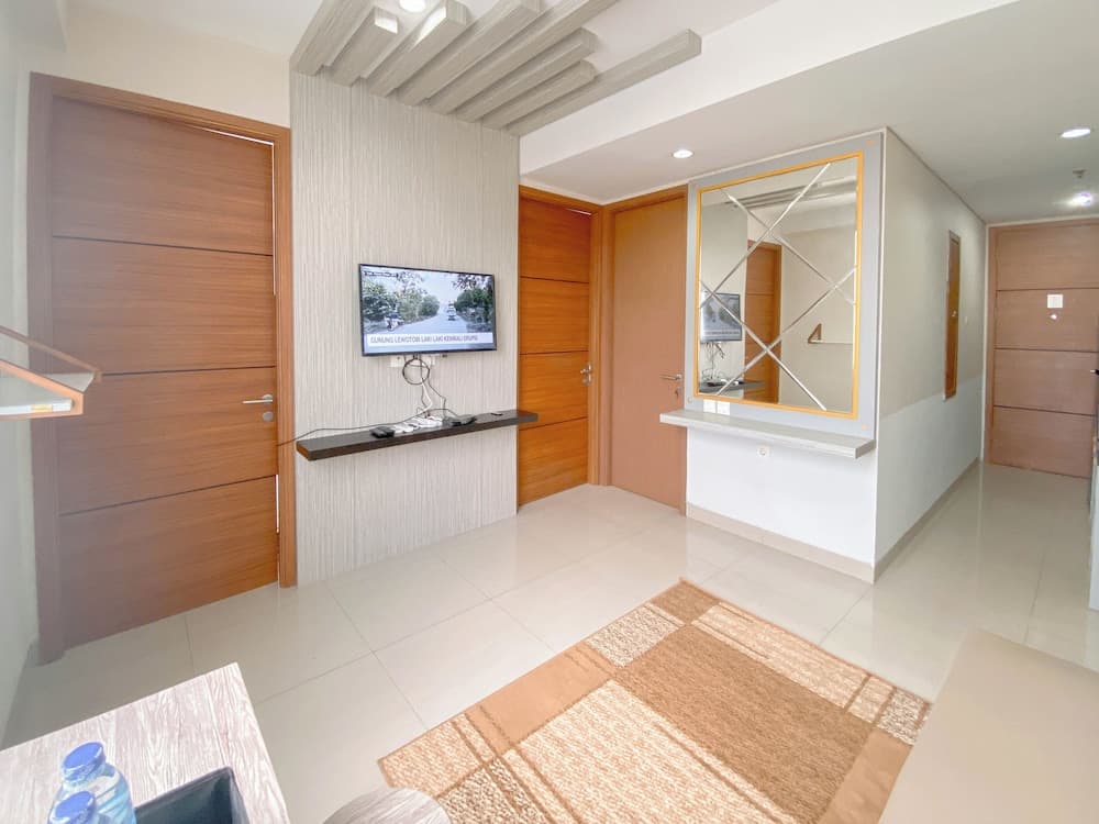 Spacious 1Br With Extra Room At Dago Suites Apartment