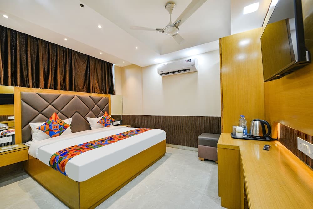Fabhotel Grand Palazzo