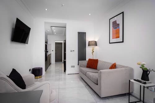 2bedroom Apartment With Steam Room