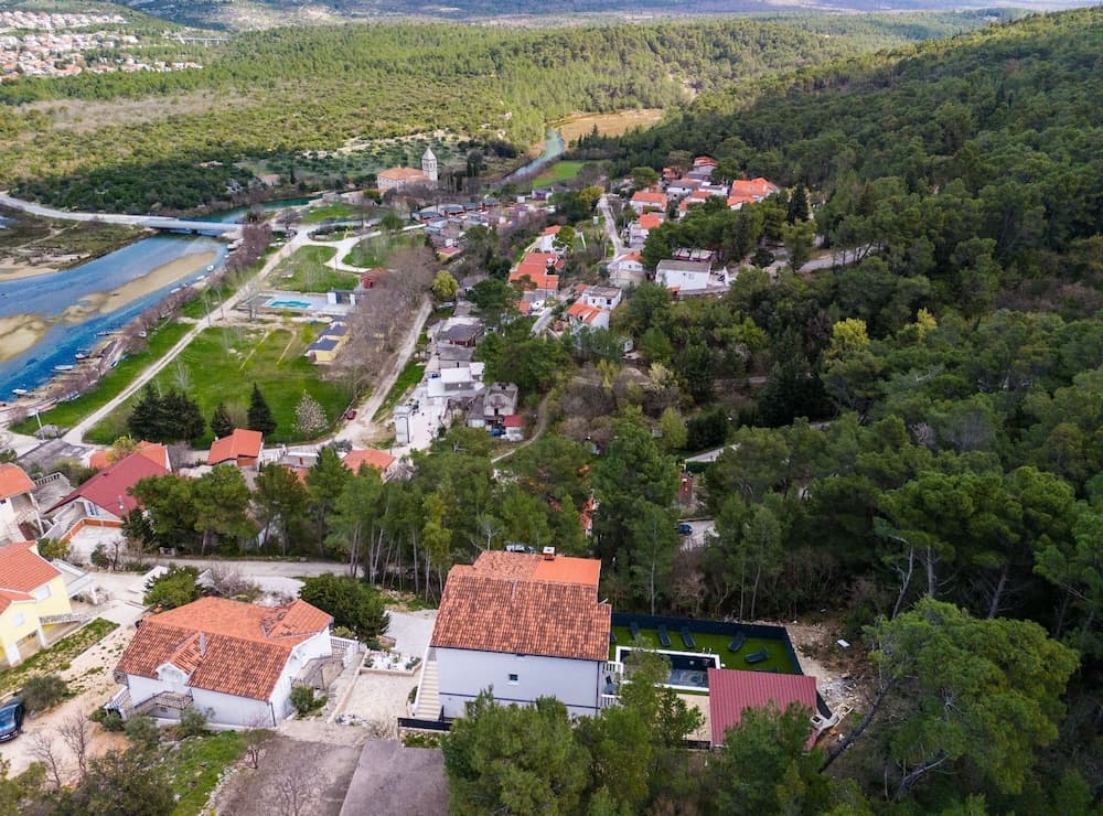Villa Ivanovi Dvori