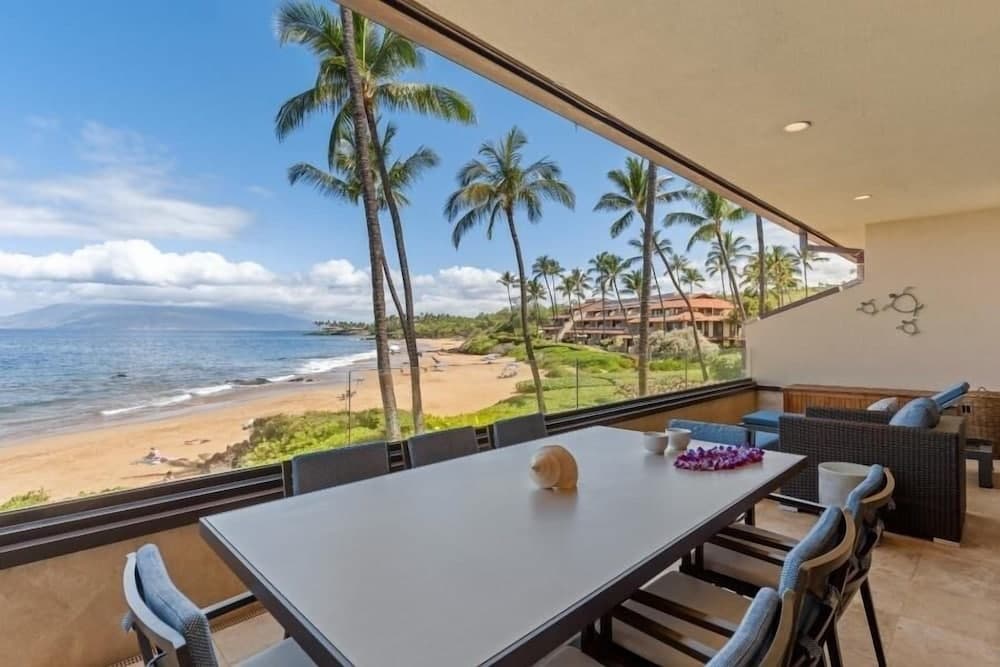 Makena Surf, #e-203 2 Bedroom Condo by RedAwning