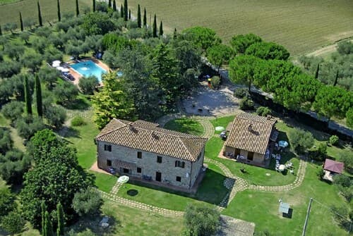 Rosehip apt With Shared Pool
