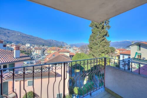 Laura s Cozy Apartment Stresa Center