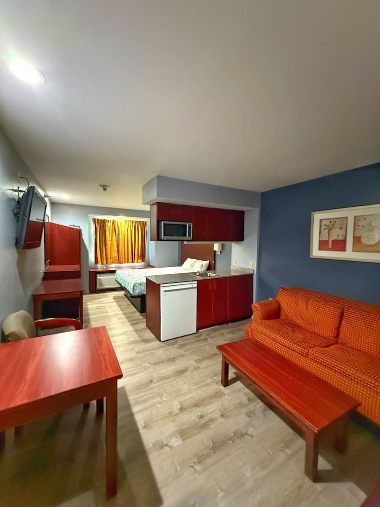 BlissPoint Inn & Suites