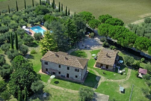 Cornflower apt With Shared Pool