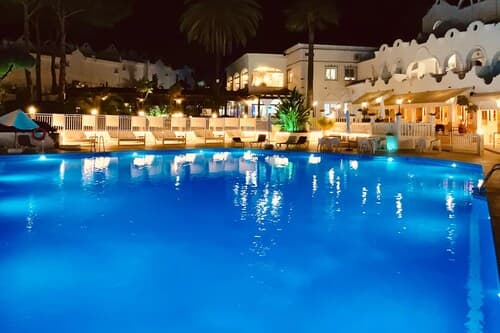 Marbella Resort 7 Pool Whirlpool Sauna