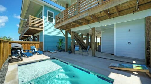 Between the Shores by Avantstay Pool, Boardwalk