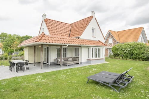 Villa in Cadzand-bad Near North Sea Beach