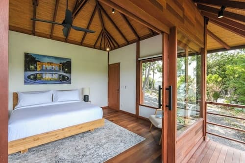 Ahura Luxury Villas