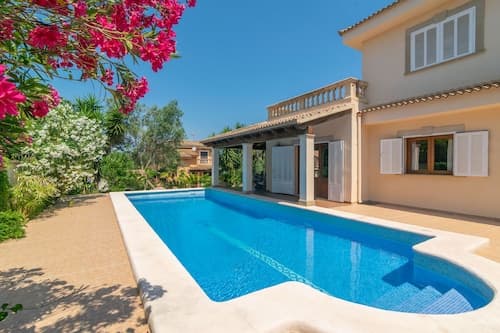 Villa Son Serra in Son Serra de Marina