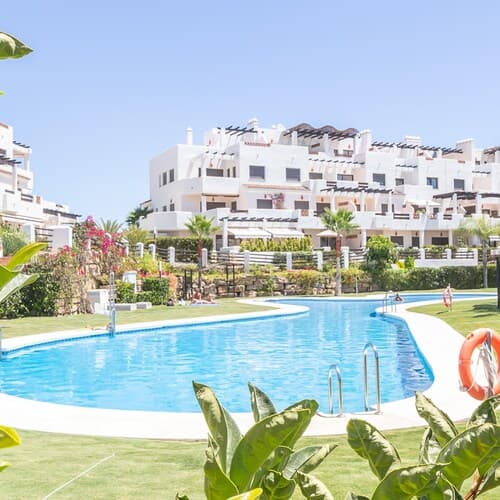 Sunset Golf Groundfloor Shared Pool