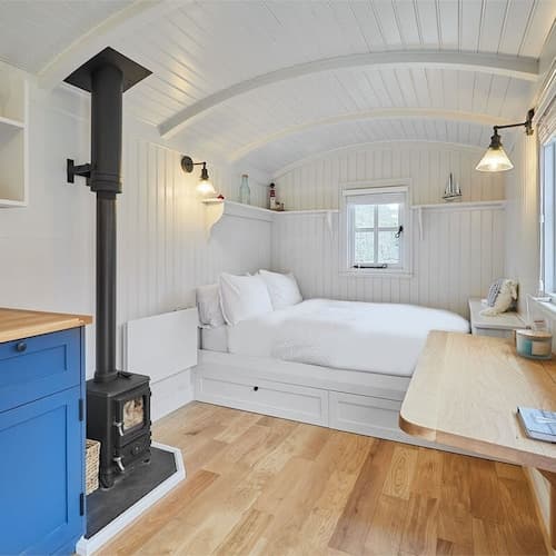 Host Stay The Lobster Pot