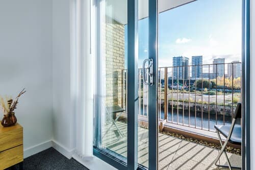 Hilltop Serviced Apartments - Salford