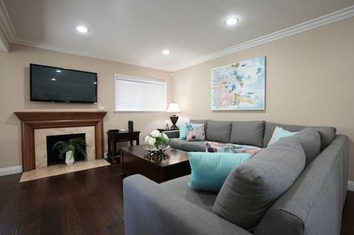 Charming Anaheim Home 1/2 Mile Walk to Disney
