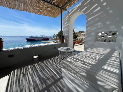 Mykonos Blue Nest - Sea View Escape