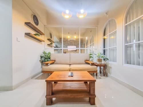 Good Place And Homey 1Br At Uttara The Icon Apartment