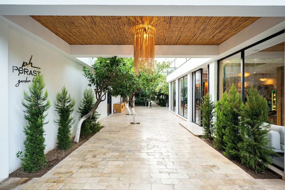 Perast Garden Hotel