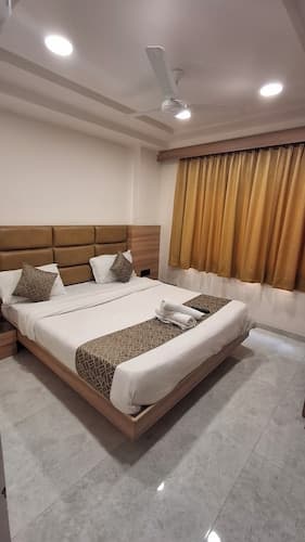 Hotel RK Rooms