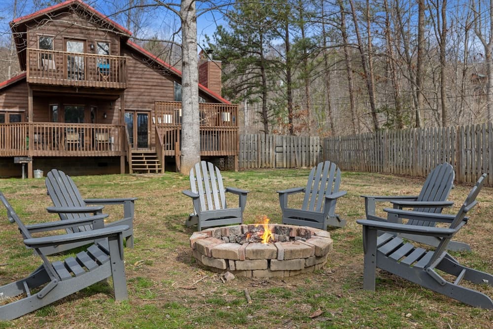 The Aerie 3 Bedroom Cabin by RedAwning