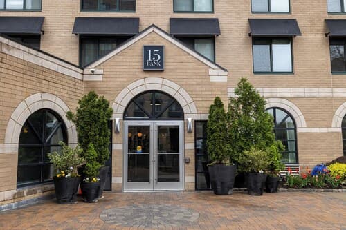 15 Bank Street - BSC-207L