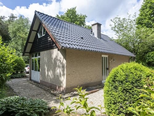 6-guest Holiday Home in Mook