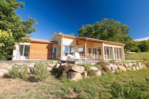 Pet-friendly Home w/ Garden