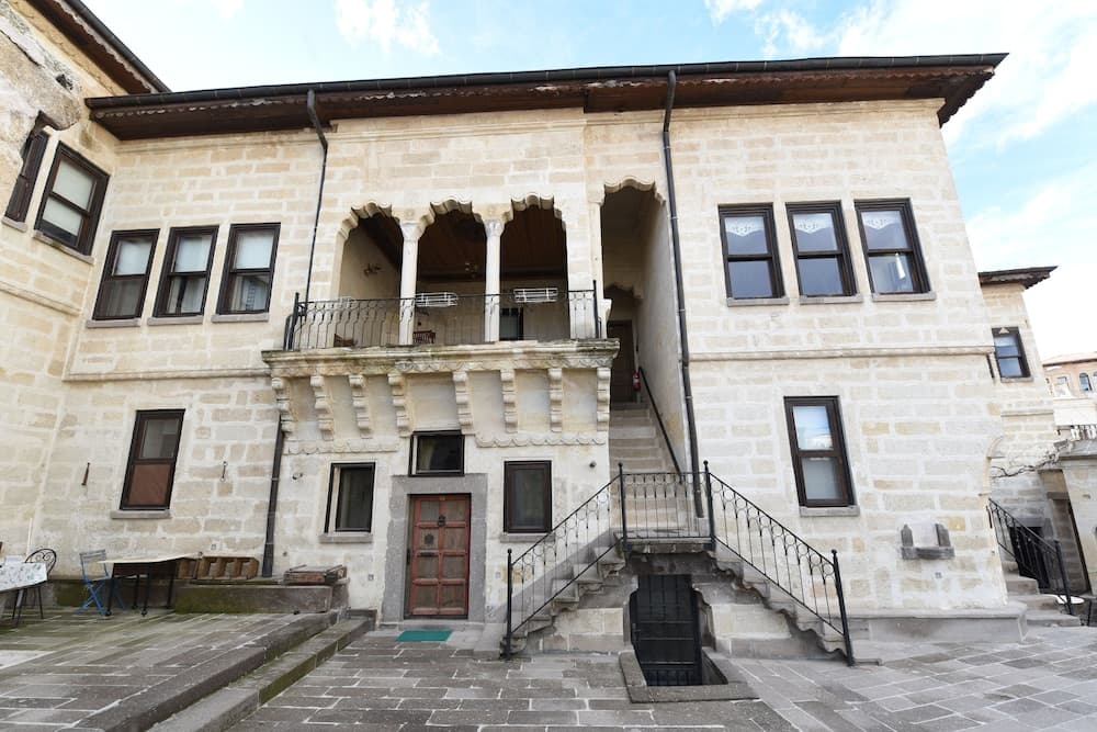 1860 Kadıevi