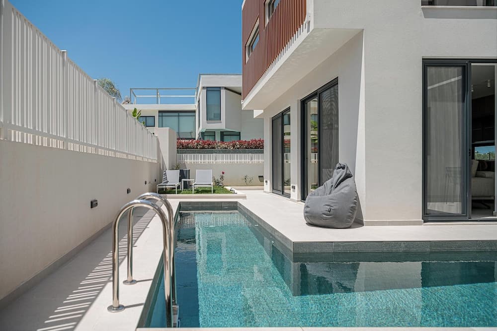 P Project Houses