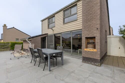 Holiday Home Within Walking Distance of the sea