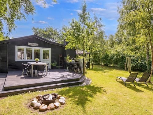 5 Person Holiday Home in Thyholm