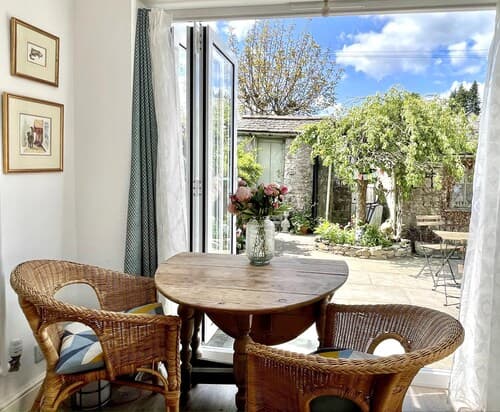 Tranquil Kendal Cottage Retreat