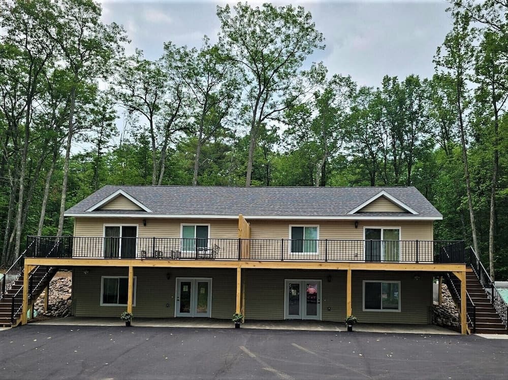 Tri Lake House Duplex House Side A and B