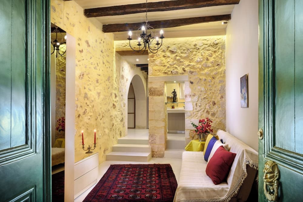Giota House
