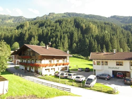 Nieslerhof Comfortable Holiday Residence