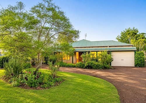 Discover the Charm of Hakea Haven
