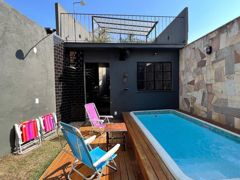 Casa com piscina - Santa Teresa RJ