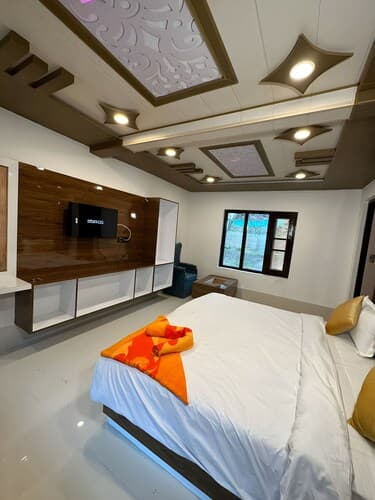 Shabnam Resort