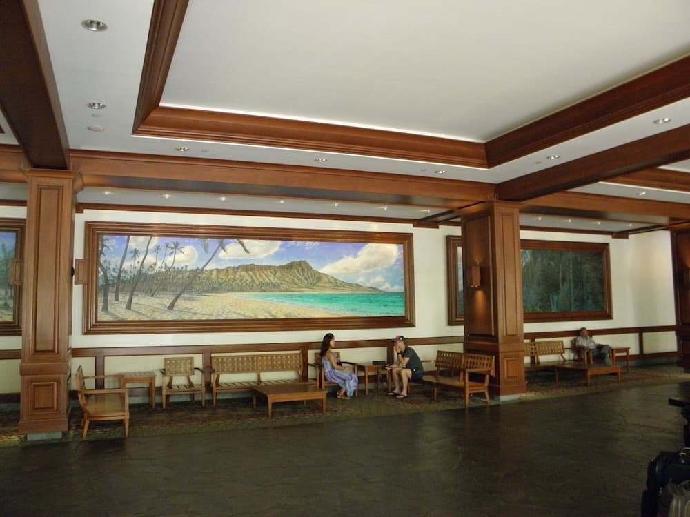 Diamond Head and Ocean views with 2 Double Beds and Parking