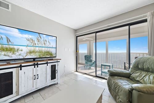 Edgewater 82- Floor to Ceiling Glass Doors