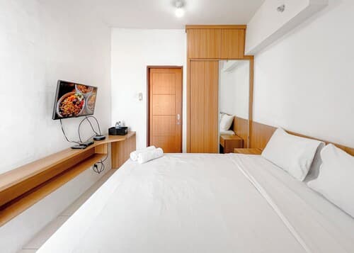 Simple And Relax Studio At Pavilion Permata Apartment