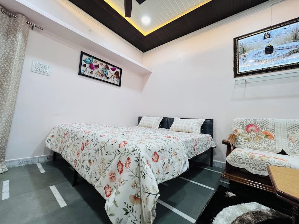 Shrilok Kutir