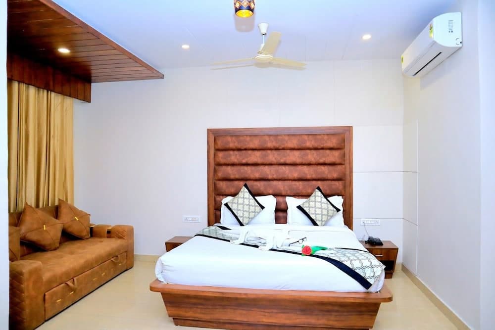 Pineberry Hotels Amritsar