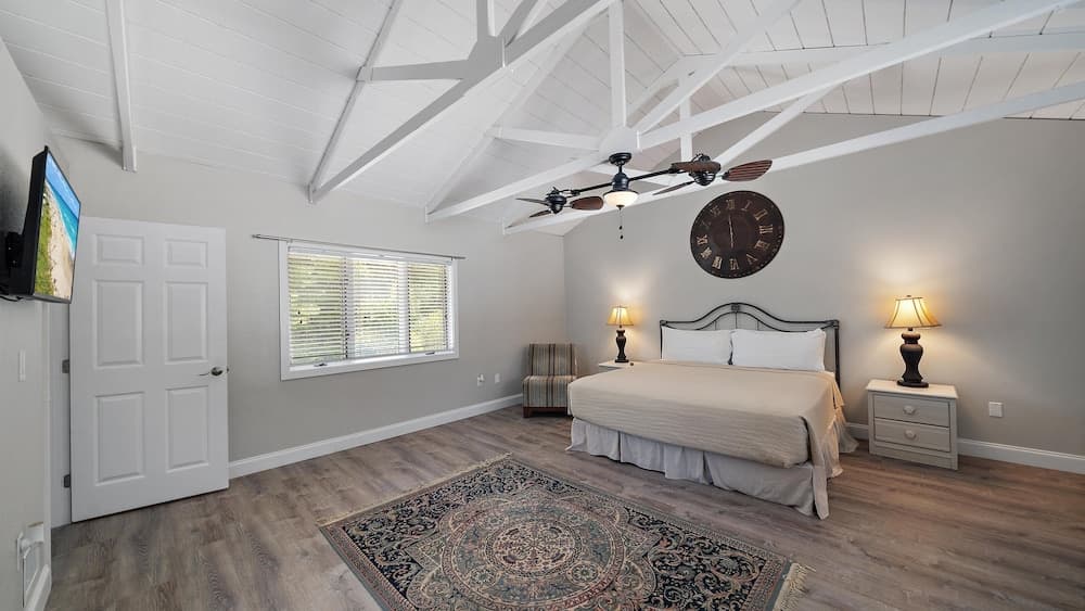 Windsor By The Bay 2 Bedroom Cottage by RedAwning